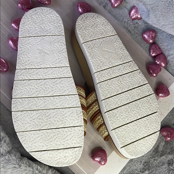 Sam & Libby Tan and Brown Slide Sandals with Woven Straps - Picture 5 of 8